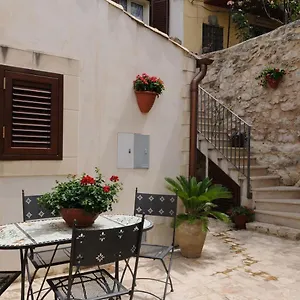 Bed & Breakfast Scicli Affittacamere